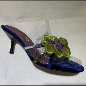 COLE HAAN SHOES,EMBELLISHED FLOWER SLIDES, 7.5